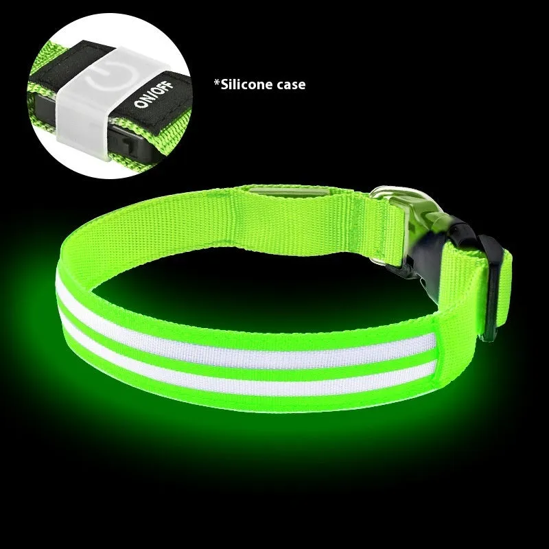 Shiny double fiber nylon dog collar with luminous mode, available in multiple colours and sizes S, M, L