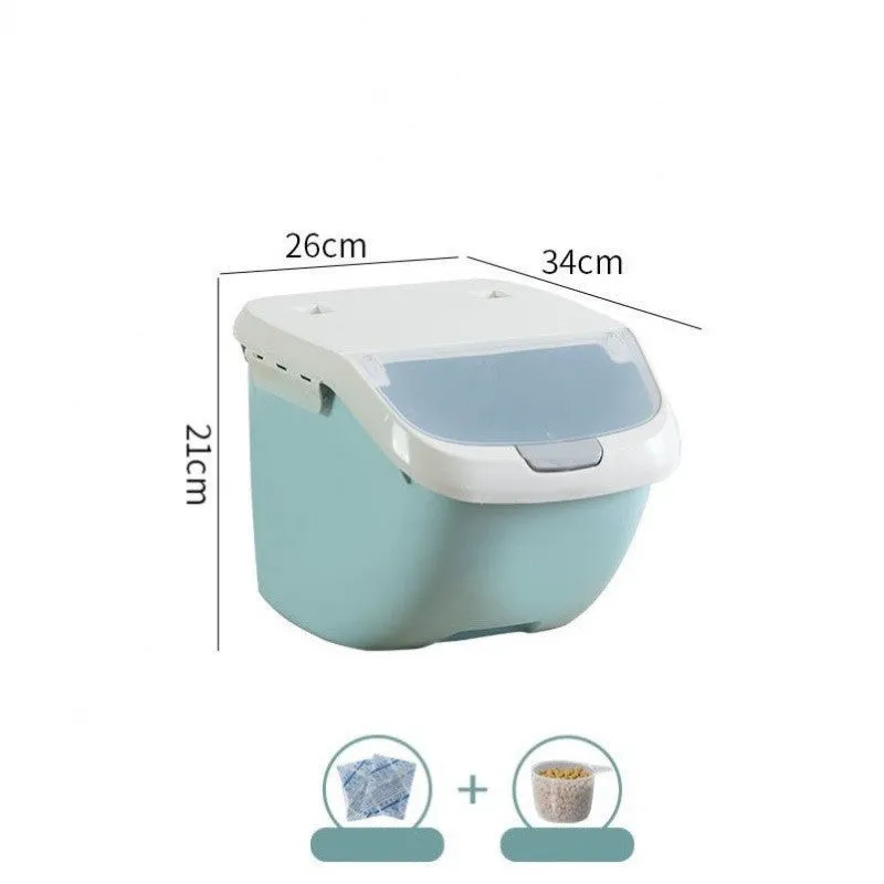 Grey sealed moisture-proof plastic pet food bucket with lid, size S, holding dry kibble