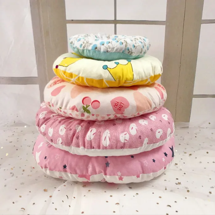 Soft cotton cat collar with cartoon print, adjustable XXS to L, on a white background