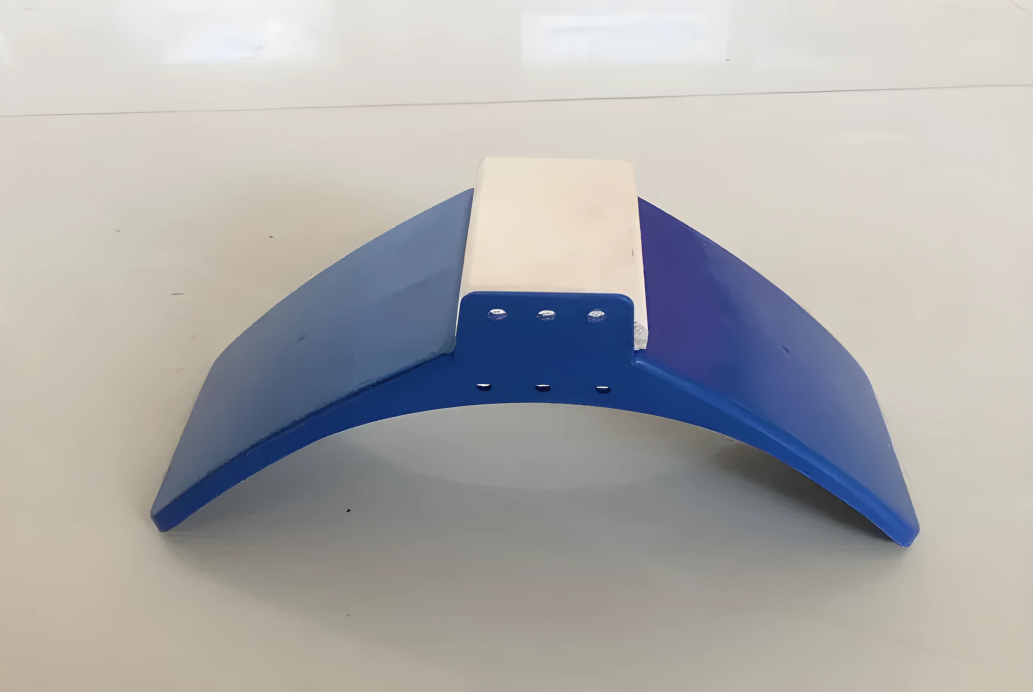 Blue plastic and solid wood dove perch measuring 20cm length, from eon Supplies 10 pack