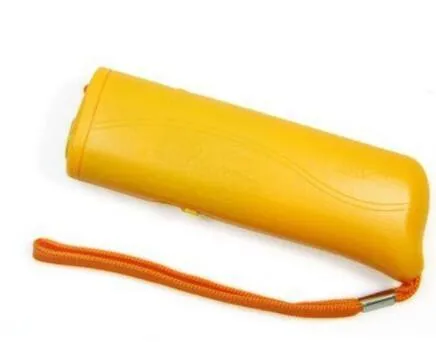 Hand-held ultrasonic dog repellent trainer with 125dB ultrasound and 28000mcd white light, 140mm size, black colour