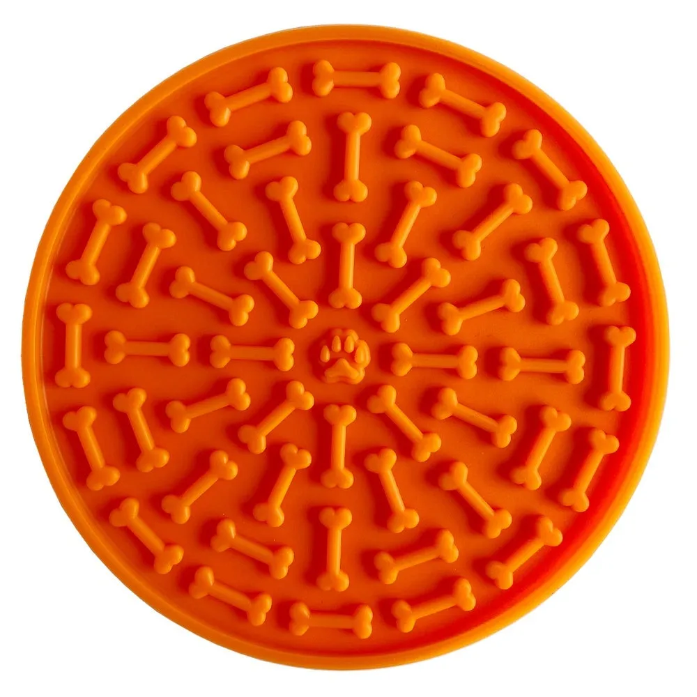 Silicone dog licking mat suction cup slow feeder with square lattice texture in blue and orange
