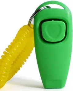 Multifunctional 2-in-1 dog training clicker and whistle in black, PC material, 7.5cm length