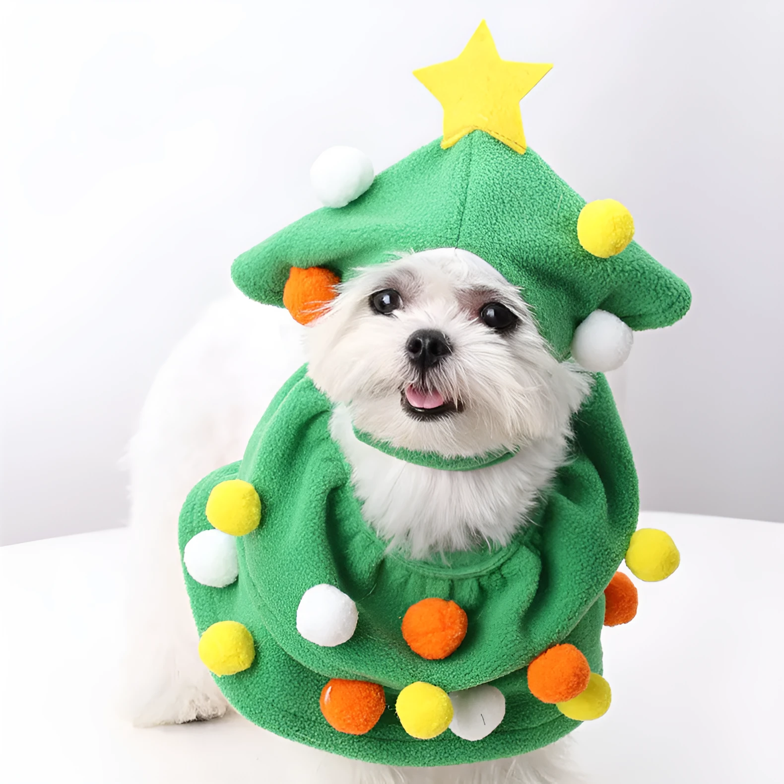 Green polyester Christmas tree pet costume for dogs and cats casual style