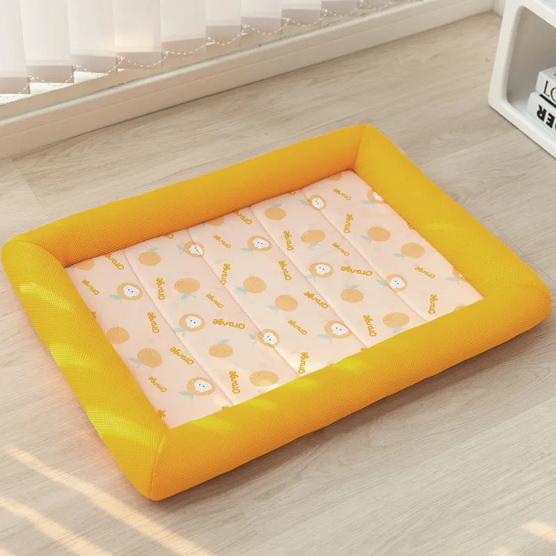 Pet dog cooler sandwich enclosure mat in Oxford cloth with print design, size L, colour avocado green, on floor