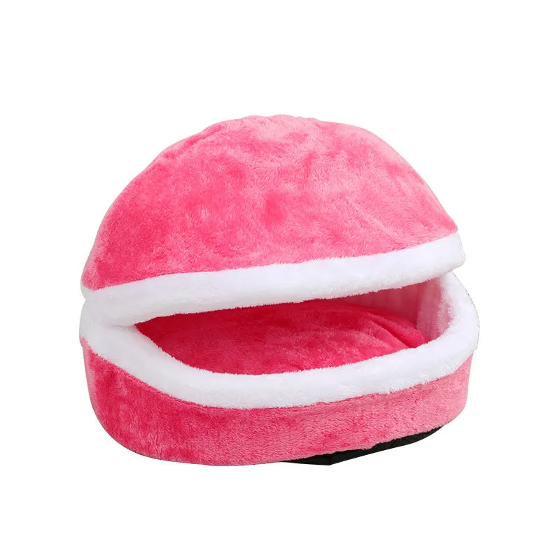Removable hamburger-style pet nest in beige with zipper closure, size M 45x35 cm, fibre and PP cotton construction