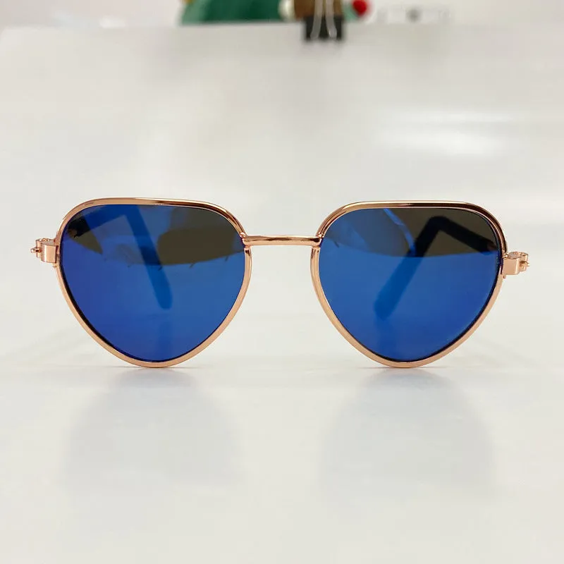 Creative fashion mini pet cat sunglasses with metal frame, spring temples, and round lenses in a colourful style