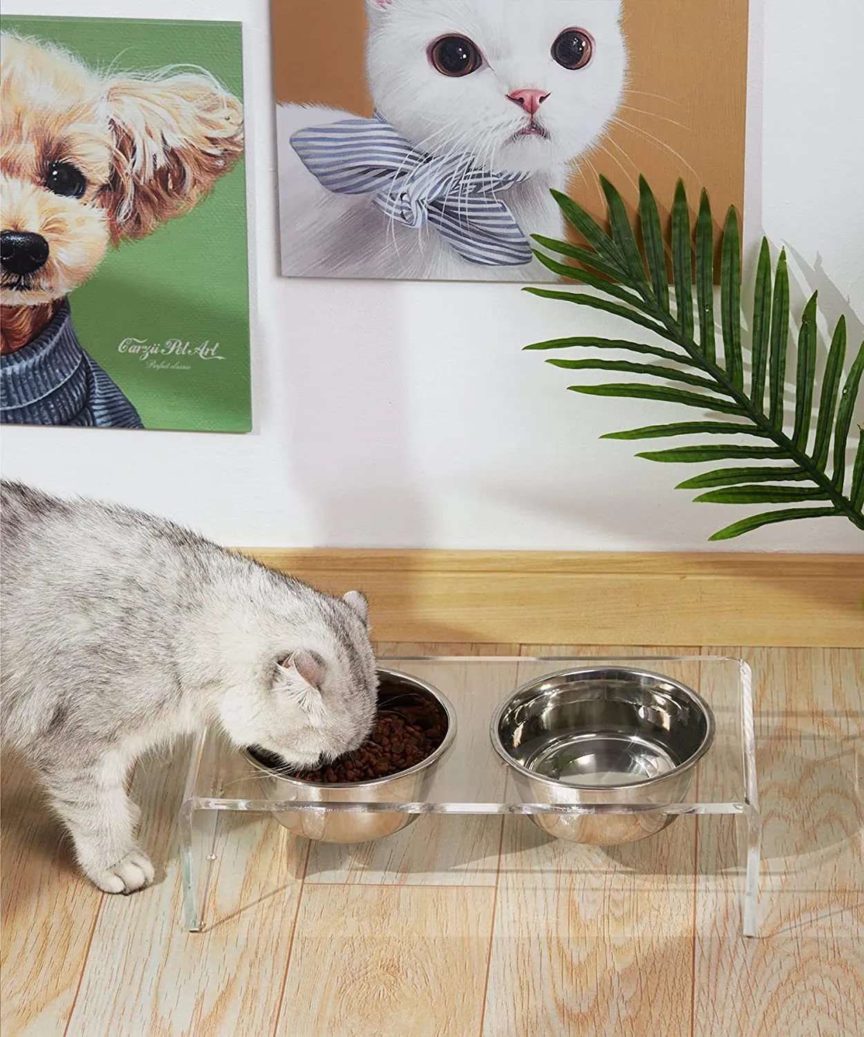 Transparent acrylic pet feeder rack for small dogs and cats, 39.5x18x10cm, on a tile floor