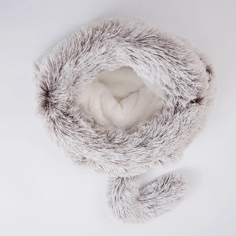 Plush round cat sleeping bag in grey+white offering a warm semi-enclosed pet nest with soft cloth finish
