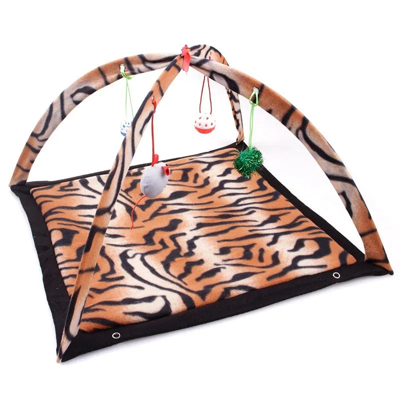 Cartoon cat play tent in bee pattern, foldable fleece hammock with two balls for kittens