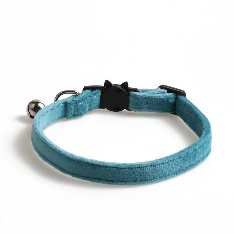 Velvet dog collar with bowknot in blue, adjustable 28cm for small pets