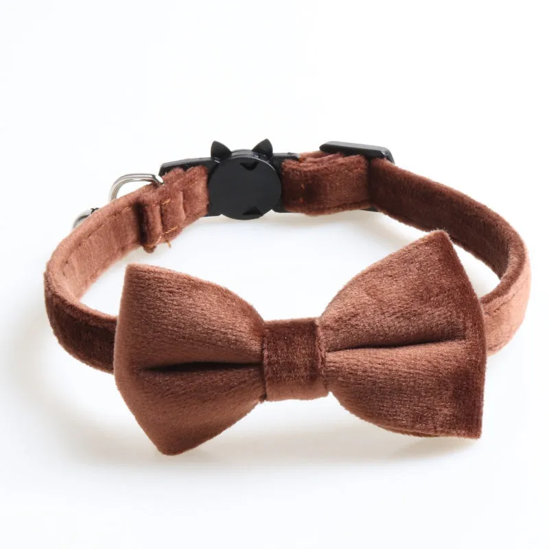 Velvet dog collar with bowknot in blue, adjustable 28cm for small pets
