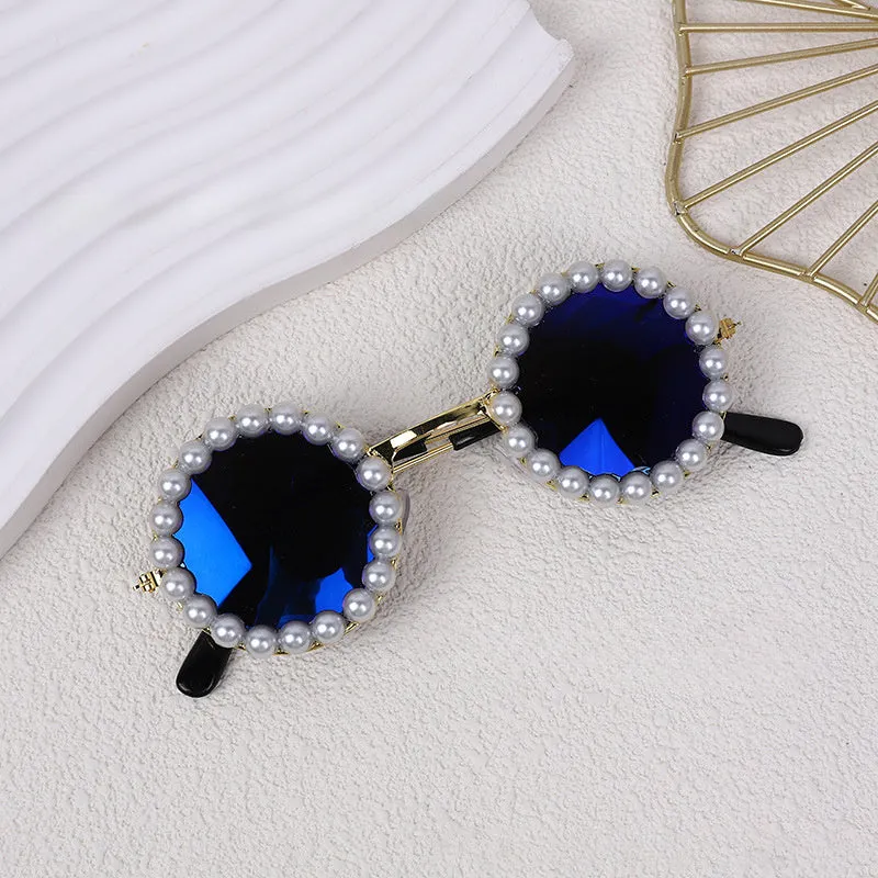 Pearl-rimmed round sunglasses for cats and dogs in multiple colours and sizes