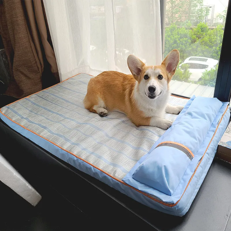 Polyester dog mat in size L with smooth ice silk surface for cool summer pet rest