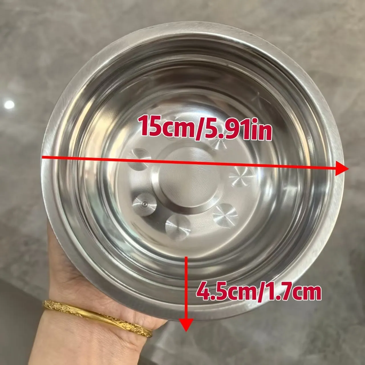 Stainless steel cat feeding bowl thickened pet plate 15cm diameter on light background