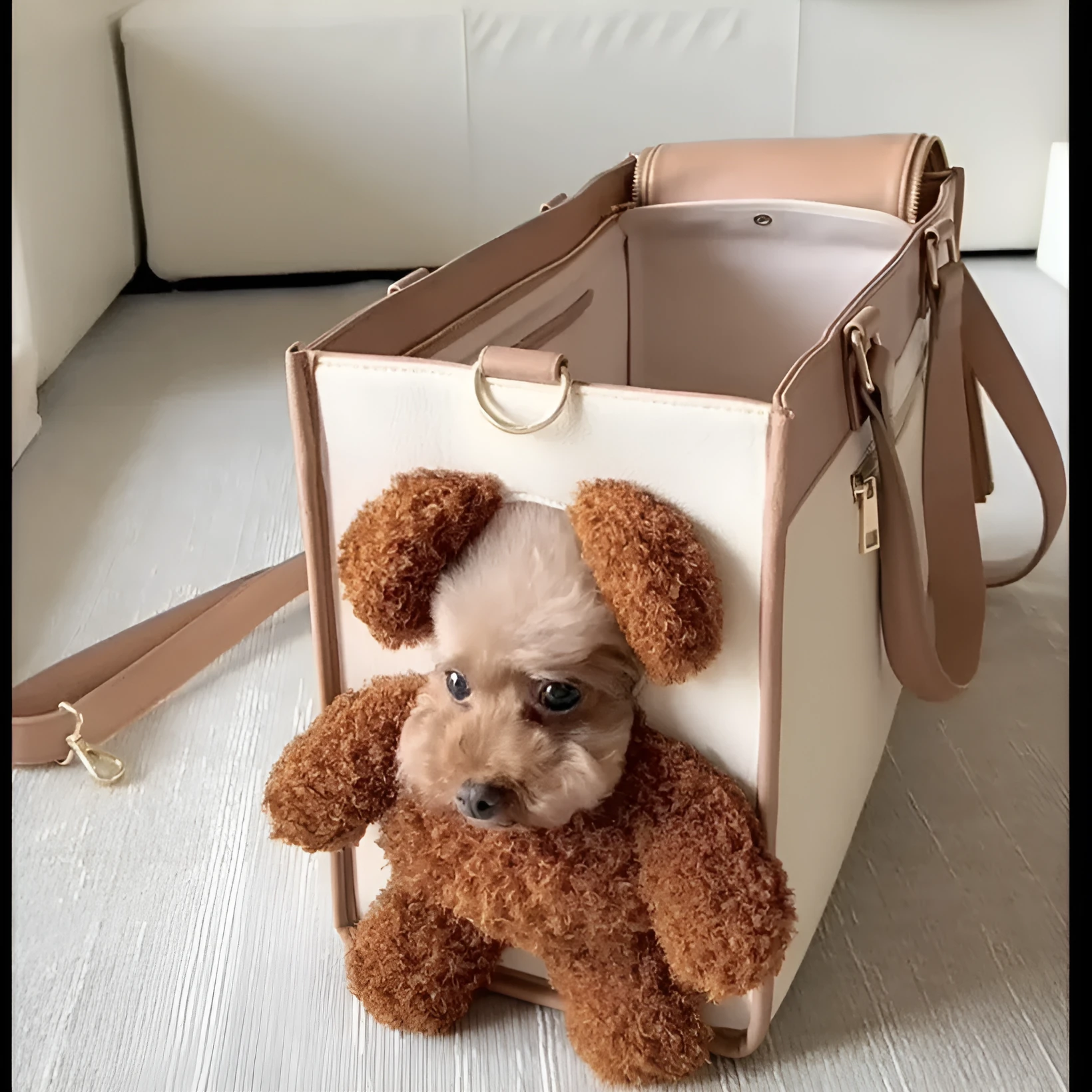 One-shoulder portable dog outing bag in white with brown, 30L capacity, made from PU material, pet product with animal print