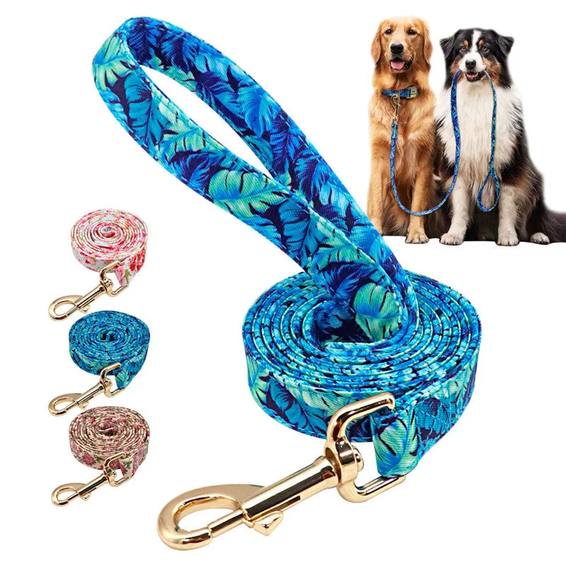Nylon dog traction rope leash 1.5m x 2cm in small floral beige colour on white background