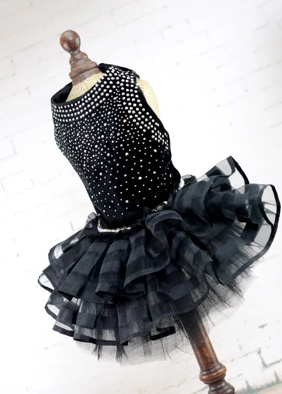 Black princess-style polyester dog skirt for weddings and events