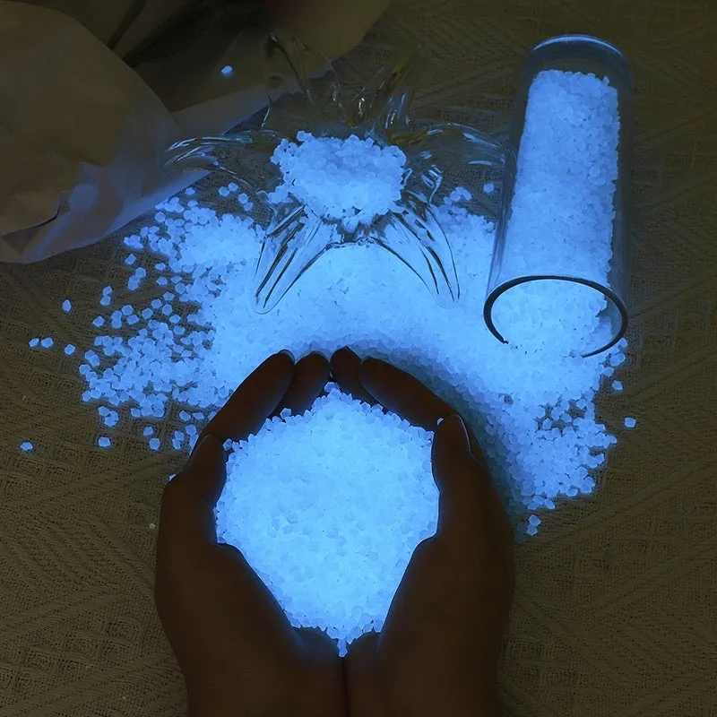 Blue luminous sand 3-5mm in a bag for aquarium decoration and fish tank landscape
