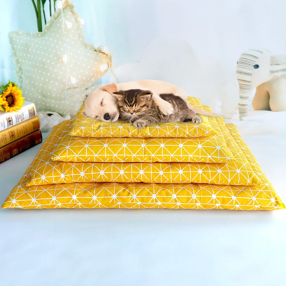 Winter dog bed soft plush mat grey rectangular design for indoor pet sleeping