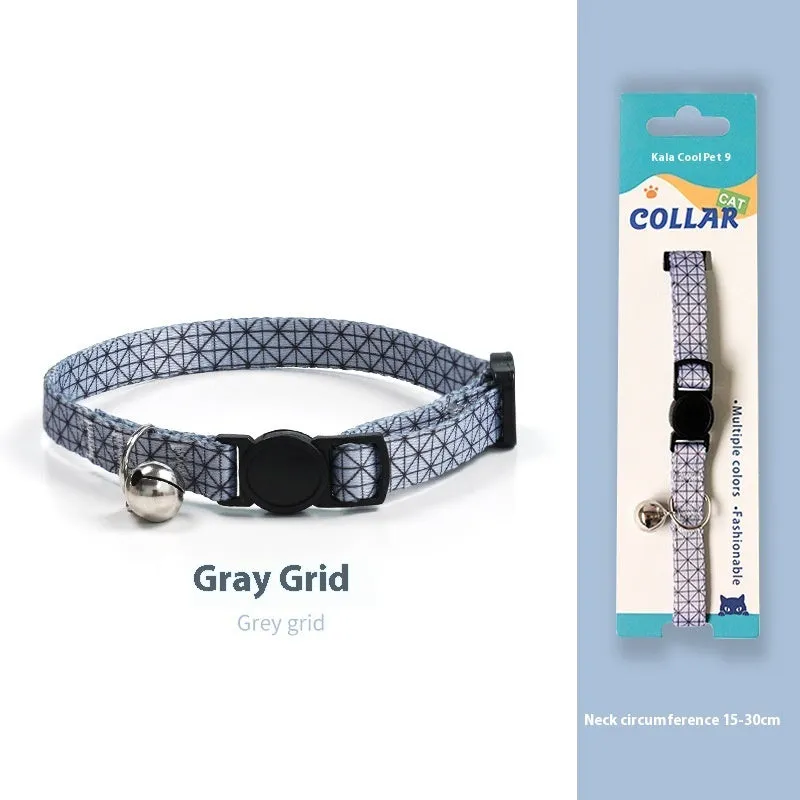 Woven polyester cat collar with anti-suffocation safety buckle and bell in green jungle colour grid pattern
