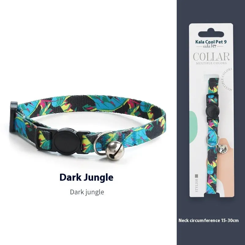 Woven polyester cat collar with anti-suffocation safety buckle and bell in green jungle colour grid pattern