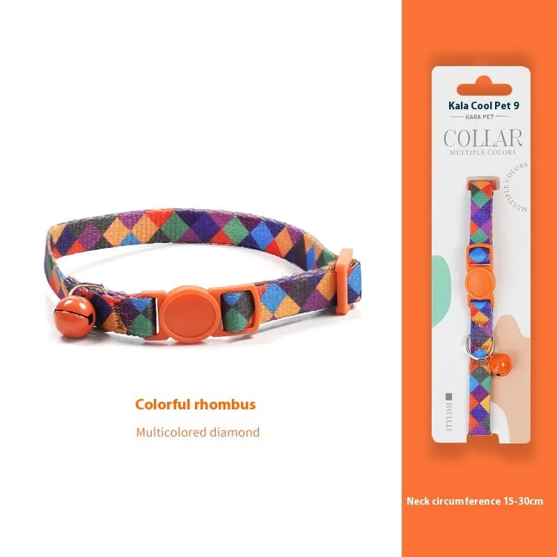 Woven polyester cat collar with anti-suffocation safety buckle and bell in green jungle colour grid pattern
