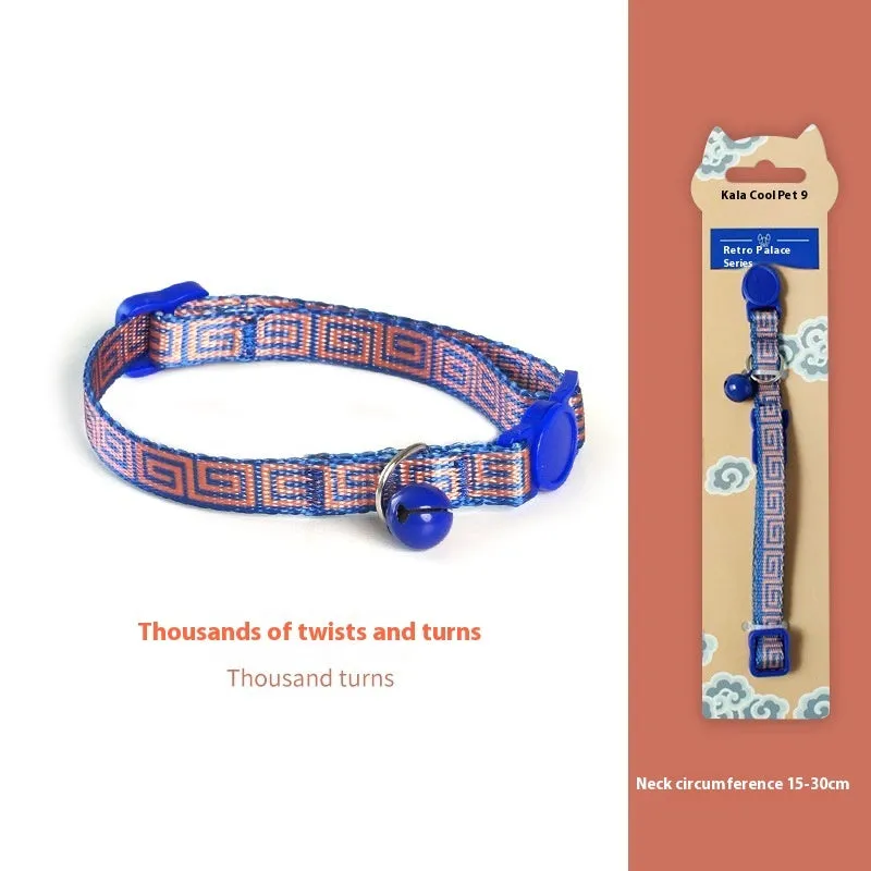 Woven polyester cat collar with anti-suffocation safety buckle and bell in green jungle colour grid pattern