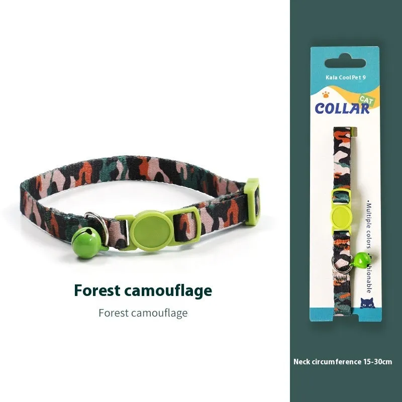Woven polyester cat collar with anti-suffocation safety buckle and bell in green jungle colour grid pattern