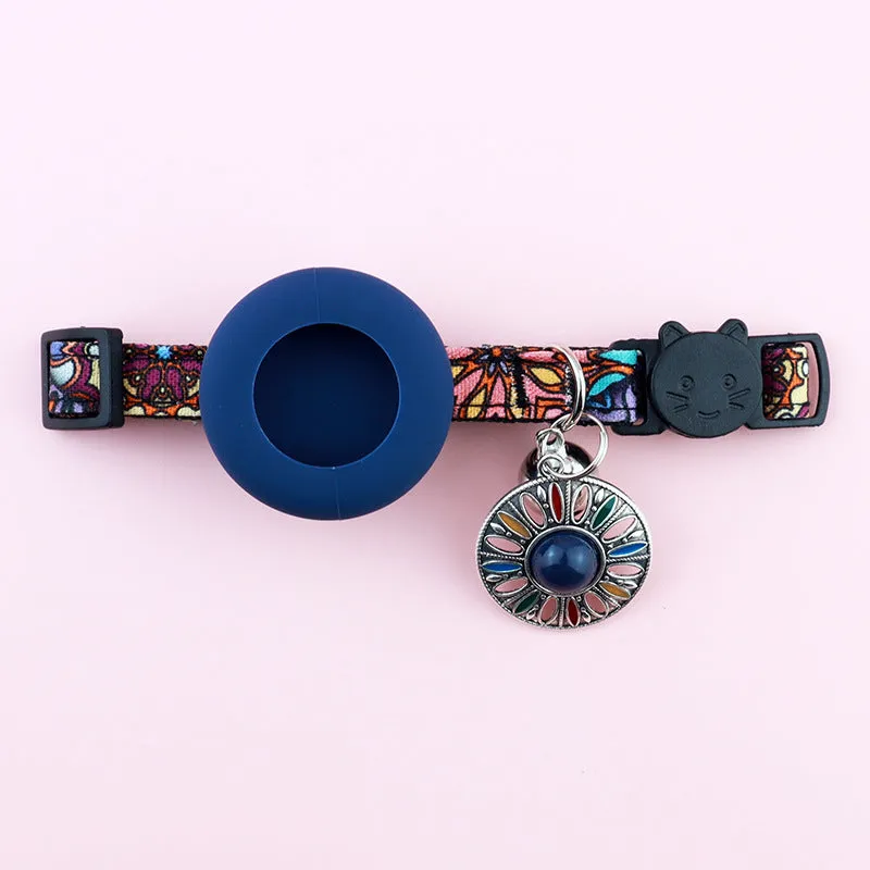 Navy blue cat locator protective cover collar with polyester material and spare collar