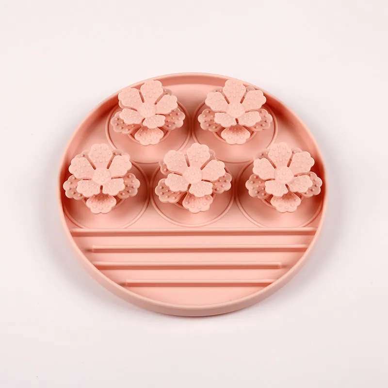 Silicone pet licking pad suction cup food bowl in rose style round purple colour