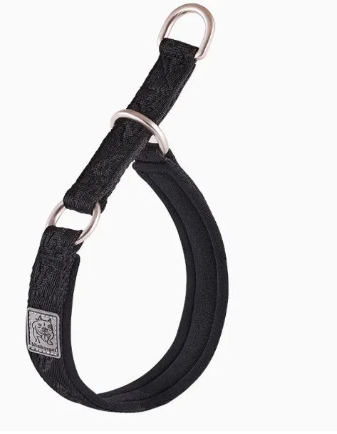 P-chain dog walking collar in reflective army green nylon with aluminium hardware, shown on size chart from 2XS to 3XL.
