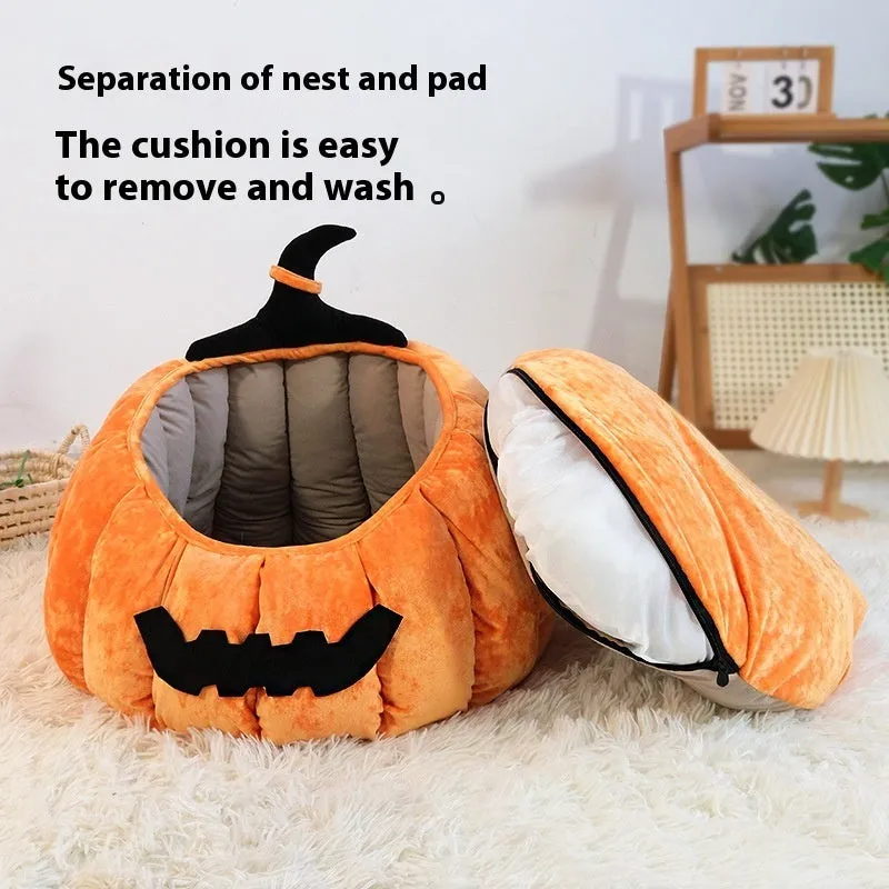 Halloween pumpkin-shaped cat nest in black or orange cloth for winter pet bedding
