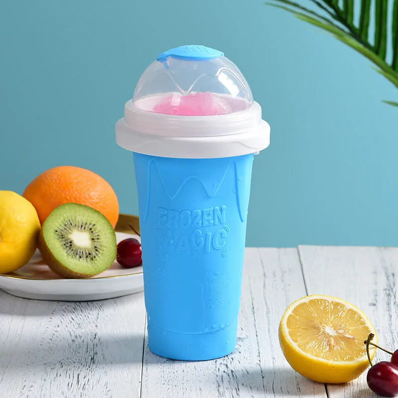 New mint green smoothie cup with lid and straw spoon, 201ml capacity, food-grade silicone body
