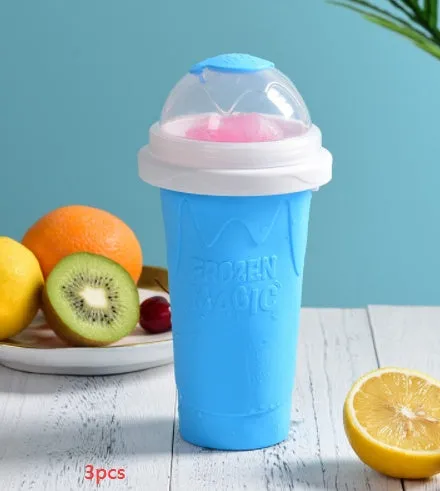 New mint green smoothie cup with lid and straw spoon, 201ml capacity, food-grade silicone body