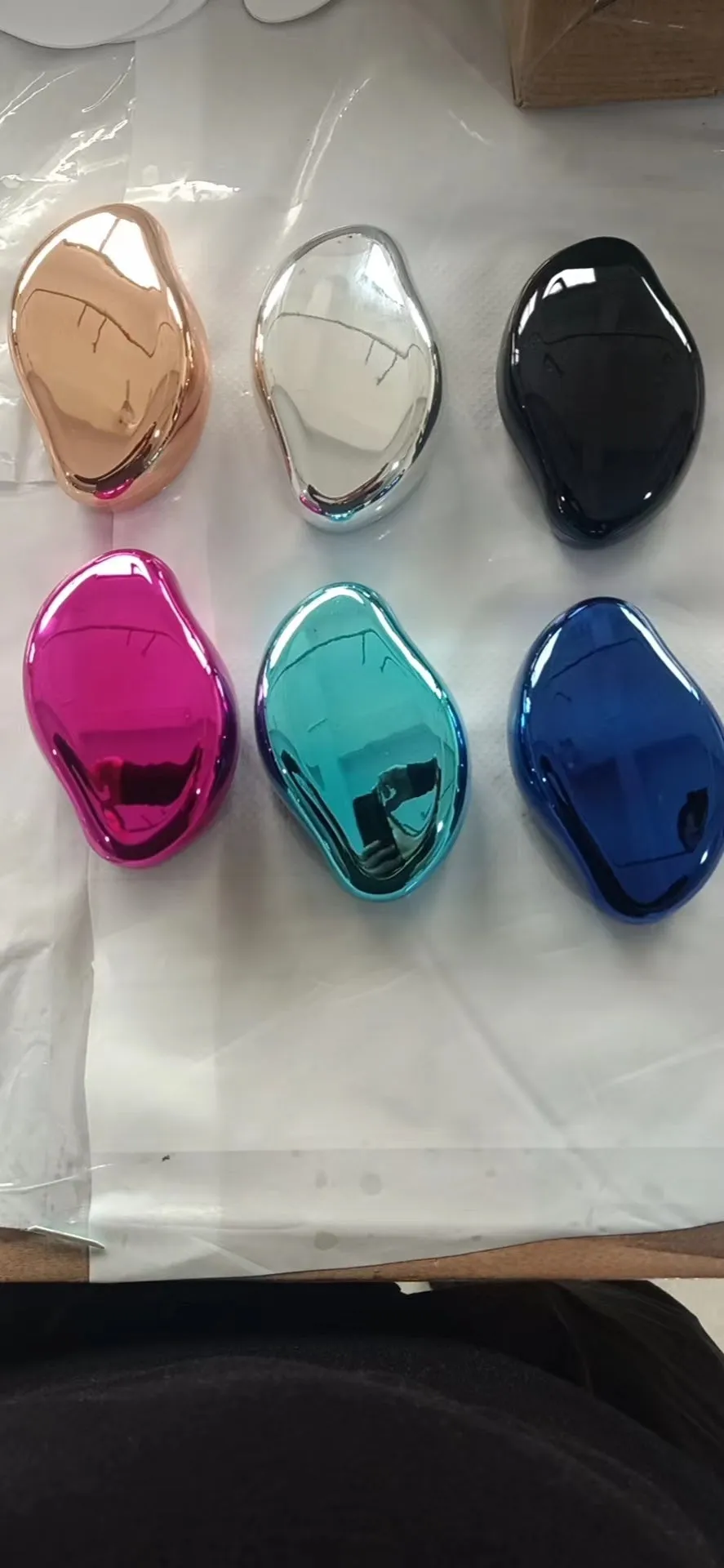 Manual glass epilator for hair removal and shaving in compact design with colour options
