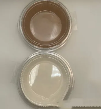 Round white disposable parchment paper liner for air fryer with a 4.5cm edge.