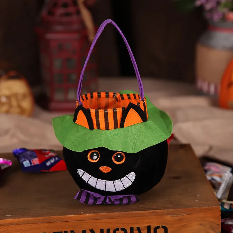Halloween candy bag in pumpkin design with 16cm square dimensions