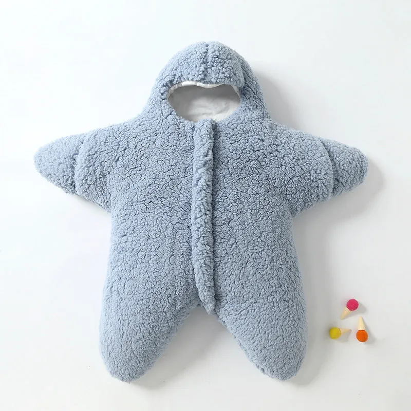 Cashmere and cotton baby sleeping bag with hood and zip closure in pink colour for newborn winter warmth