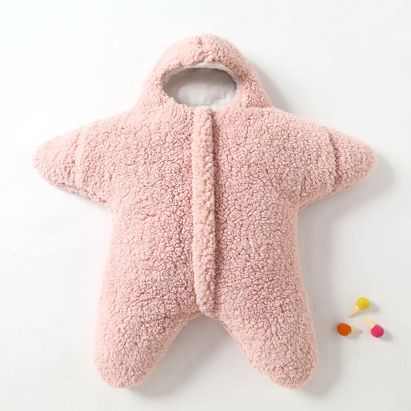 Cashmere and cotton baby sleeping bag with hood and zip closure in pink colour for newborn winter warmth