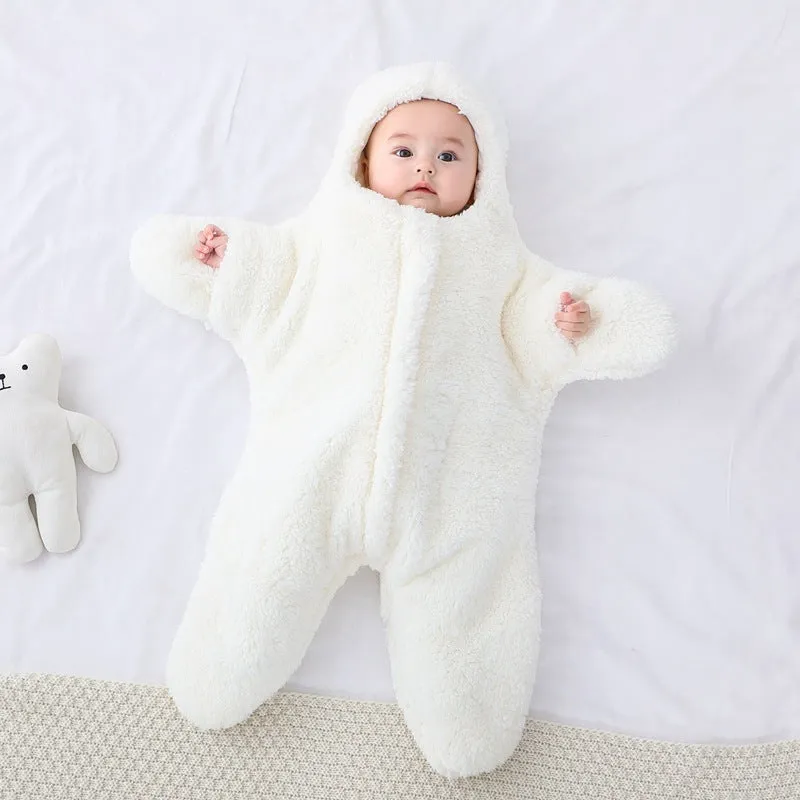 Cashmere and cotton baby sleeping bag with hood and zip closure in pink colour for newborn winter warmth