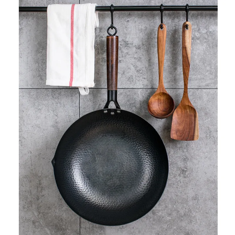 Traditional black iron wok with wooden handle, 40cm diameter cooking pan