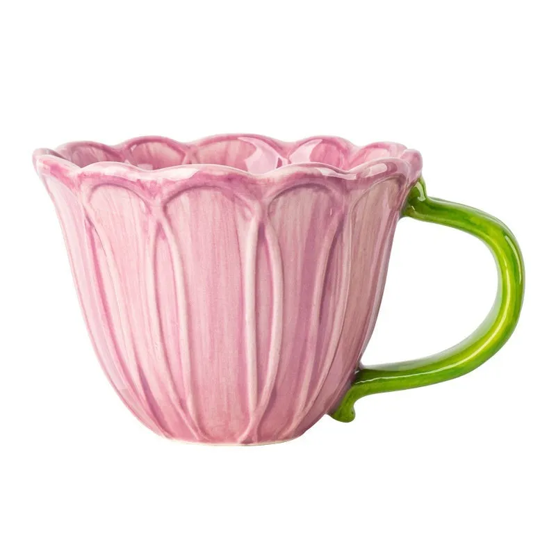 Ceramic breakfast cup with floral pattern in red and purple, showing 500ml capacity.
