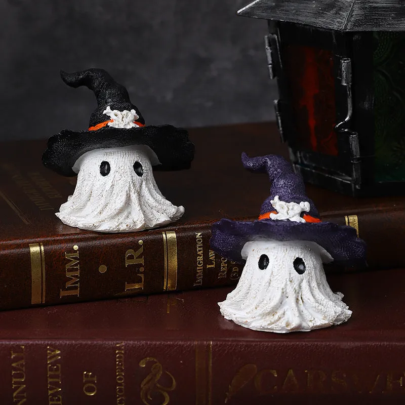 Purple and black resin wizard hat ornaments for Halloween and Christmas decoration