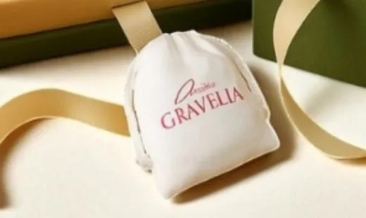 White drawstring cloth jewellery bag with heat transfer print and flocked interior, 12x15cm