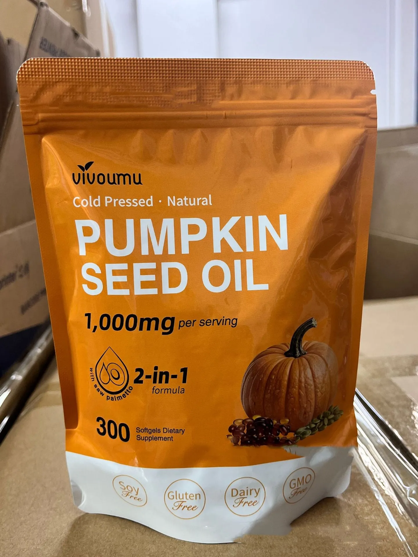 Vitamin Diet yellow pumpkin seeds soft capsules in bottle for adult dietary supplement