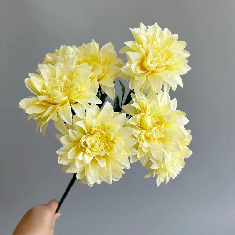 Silk flower bouquet with artificial roses and peonies in mixed colours for desktop fan display