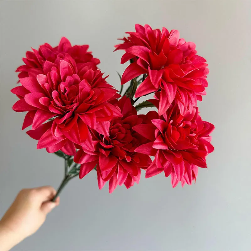 Silk flower bouquet with artificial roses and peonies in mixed colours for desktop fan display