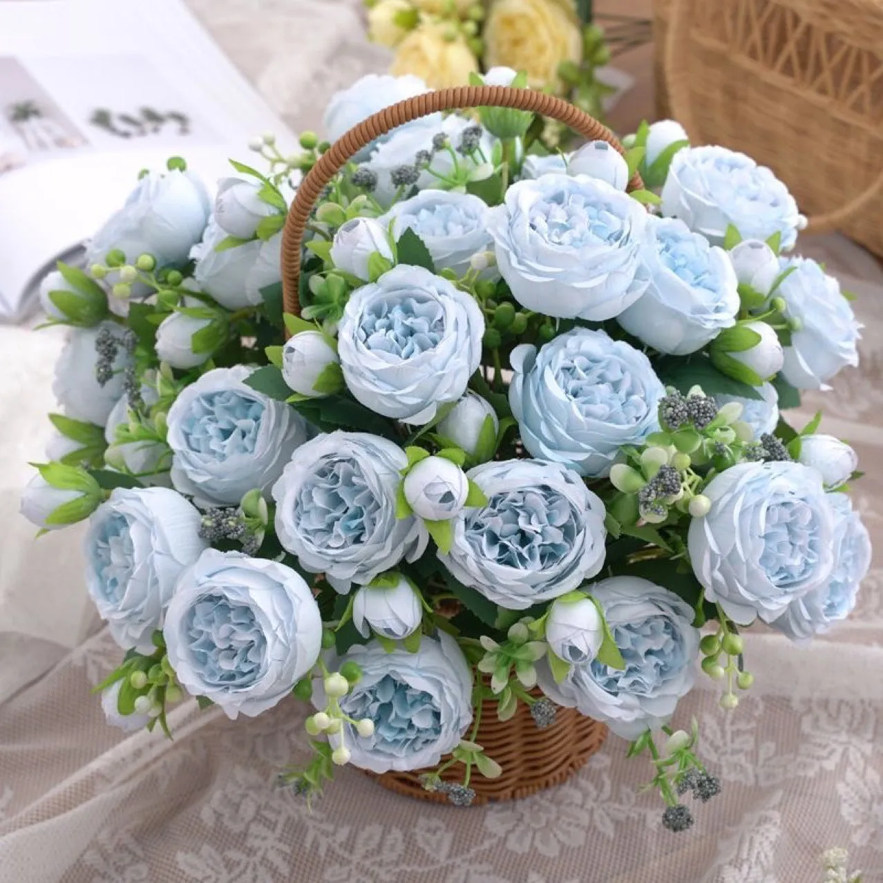 Fake rose bouquet wedding decoration artificial silk flowers pink beige champagne light blue rose red light pink light green pink heart plastic stems moulding process