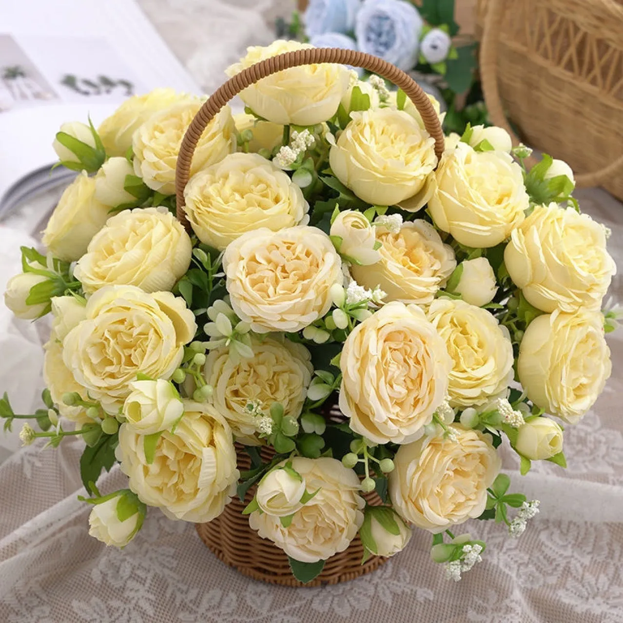 Fake rose bouquet wedding decoration artificial silk flowers pink beige champagne light blue rose red light pink light green pink heart plastic stems moulding process